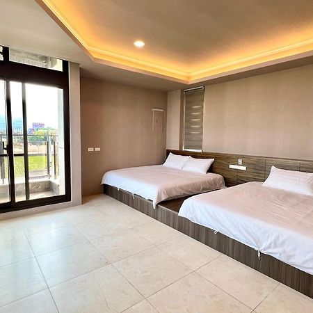 Xin Yi Bed & Breakfast Wujie Exterior photo